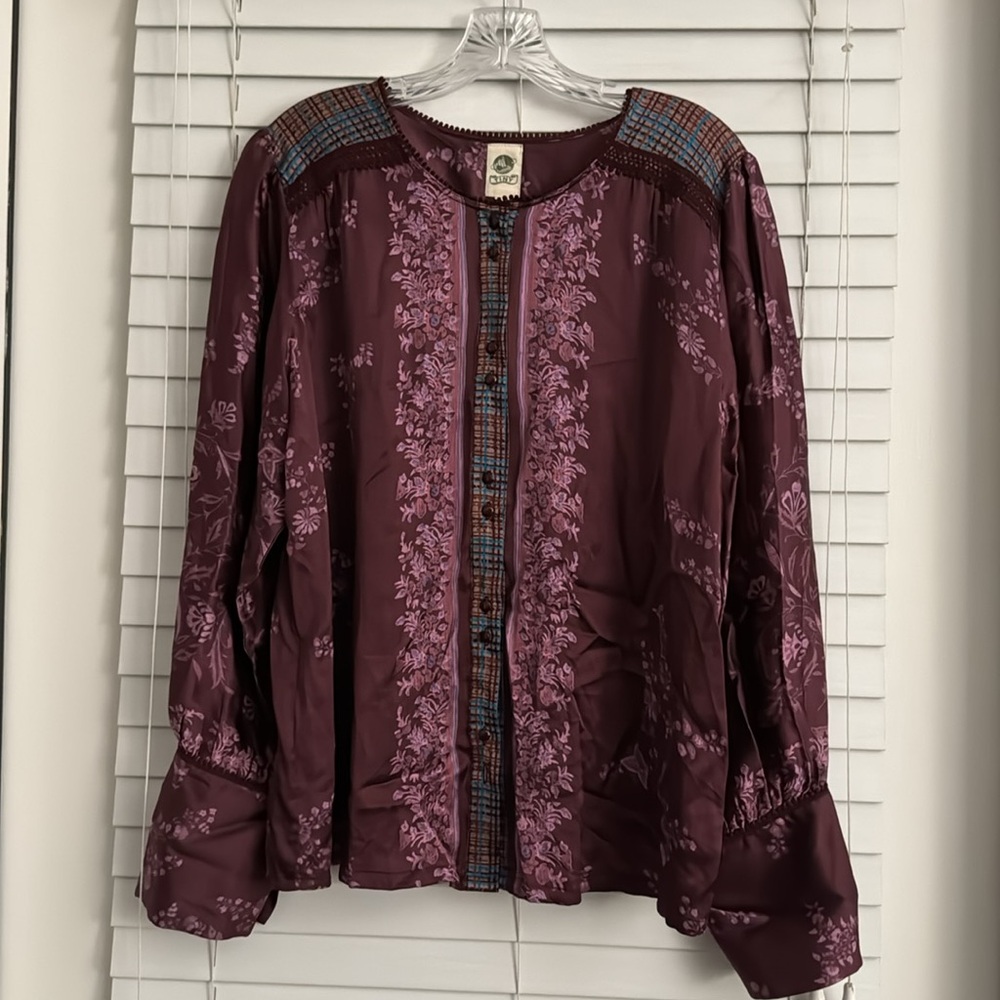 Anthropologie “TINY” Blouse Women’s Size XL Long Sleeve Rayon/Viscose Button Up